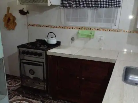 Casa 3 ambientes con 2 baños