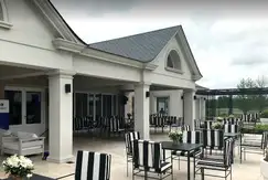 Áreas comunes piscina, club-house en el Barrio cerrado, Pilara