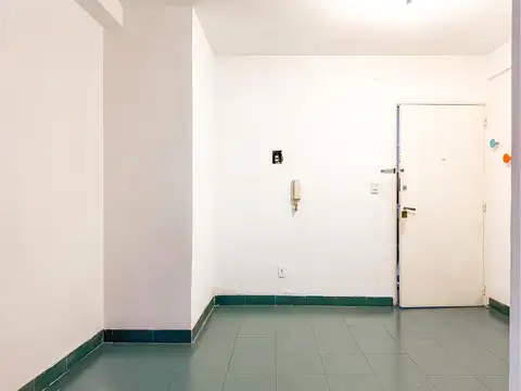 Departamento en Venta en La Lucila, USD 68.000