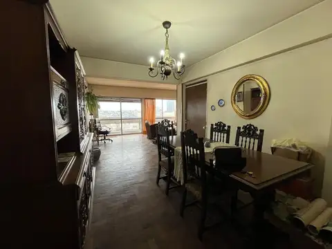 Departamento 4 ambientes con 2 baños