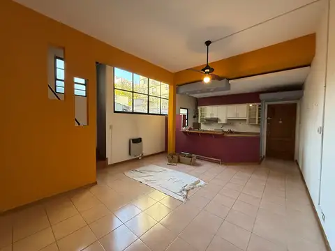 Depto Tipo Casa en Venta de 3 ambientes