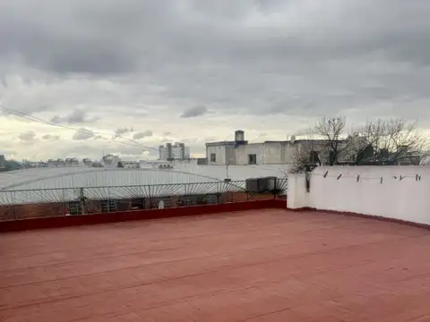 ALQUILER – DEPARTAMENTO 4 AMBIENTES MUY AMPLIO – BUEN ESTADO