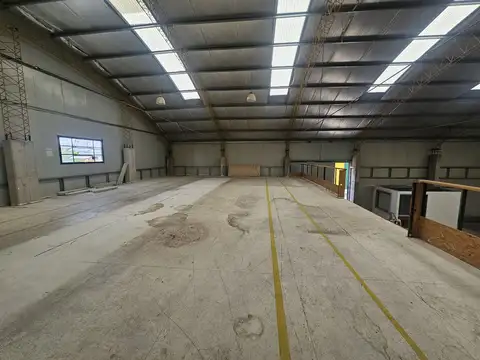 Depósito en  Alquiler 728m2 en Centro Industrial a Estrenar