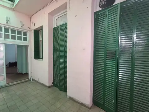 Avenida Juan Bautista Alberdi 100