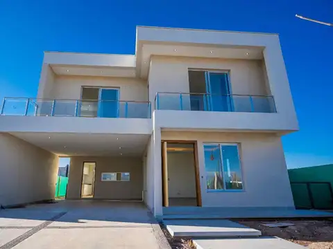 CASA A ESTRENAR BARRIO PRIVADO GRAN BOEDO