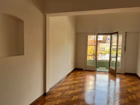 Depto Tipo Casa en Alquiler de 3 ambientes