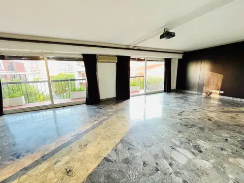 Departamento en Alquiler con 2 cocheras