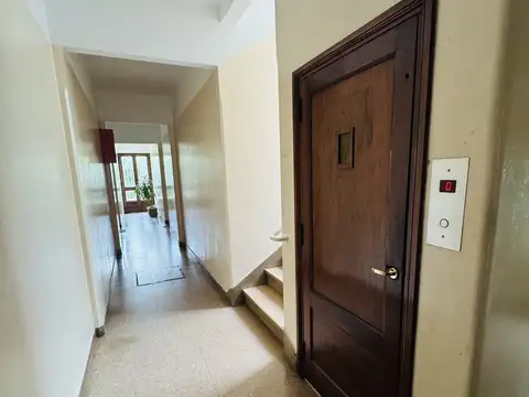 Treinta Y Tres Orientales 200, Piso 1