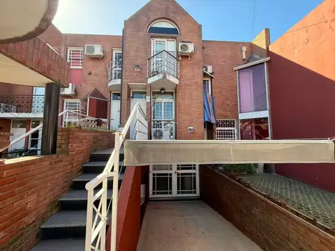4 ambientes triplex en venta Ramos Mejía