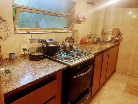 Departamento 4 ambientes con 2 baños