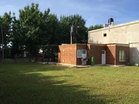 Casa 4 ambientes con 1 baño