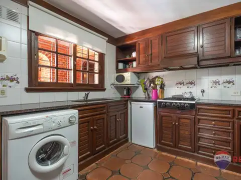 Casa en Venta 5 ambientes y dependencia en Pinamar