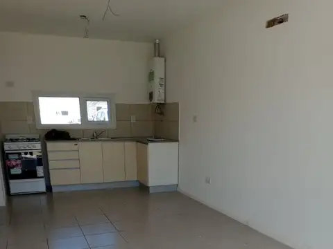 Casa en Alquiler con 1 cochera