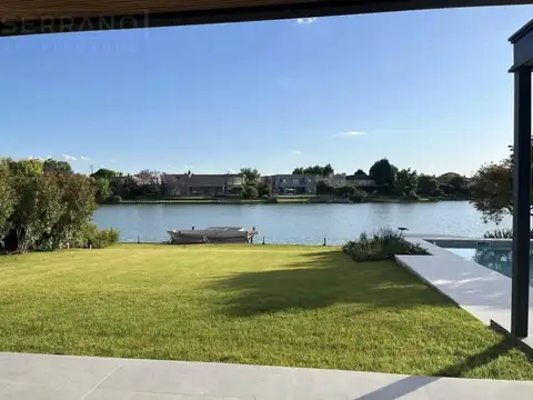TMR. Alquiler casa 5 ambientes al agua en Santa Barbara, Tigre