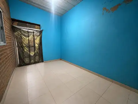 Casa en Venta en Isidro Casanova, USD 57.000