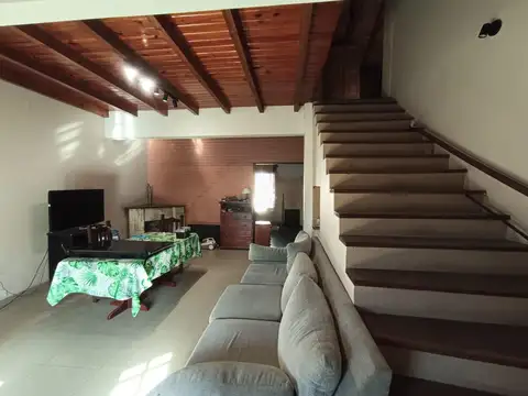 PH 3 ambientes  en alquiler como deposito en San Justo
