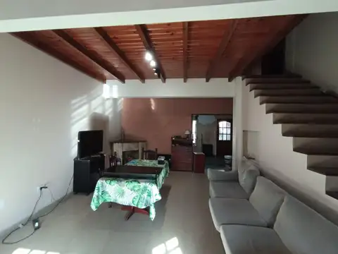 Depto Tipo Casa en Alquiler en Centro, $ 1.500.000
