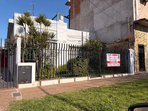Casa - Venta - Argentina, Isidro Casanova - Juan Llerena 1182