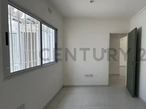 Casa en Alquiler en La Plata, $ 800.000