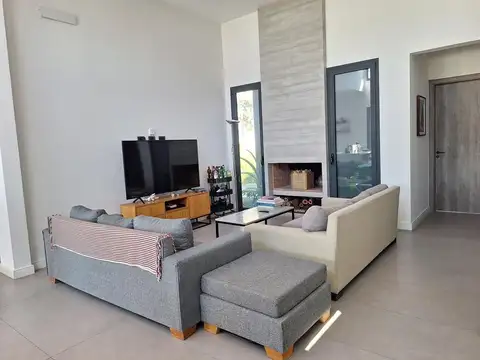 Casa en Alquiler Temporal de 3 dormitorios