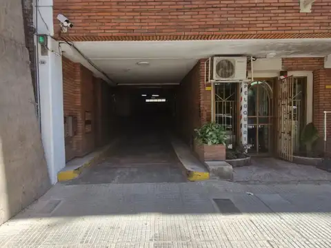 Cochera en venta en Colegiales