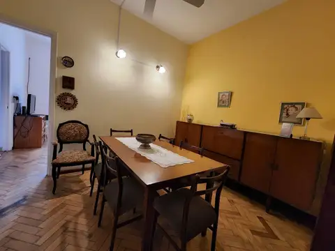 Depto Tipo Casa en Venta 42 años