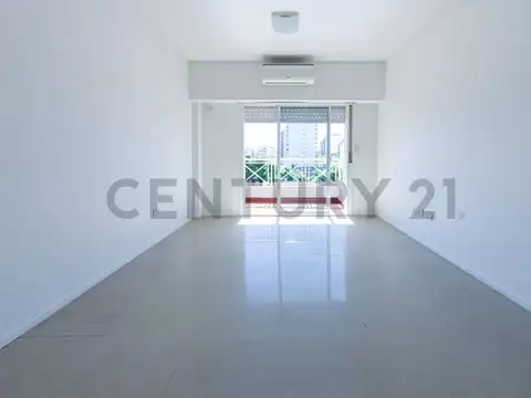 VENTA MONOAMBIENTE CON BALCON AL FRENTE EN VILLA PUEYRREDON