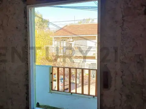Local en Venta 2001 años