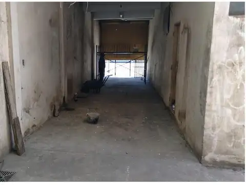 Galpón / Local de 200m2 en Caseros
