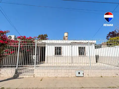 CASA EN VENTA MACROCENTRO ZONA MERCADO ARTESANAL