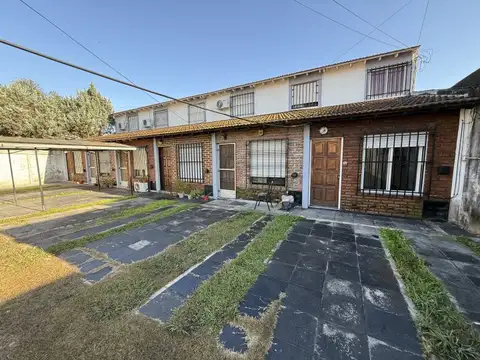 DUPLEX 2 AMB CON COCHERA Y PATIO - VILLA LUZURIAGA