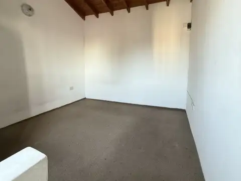 Depto Tipo Casa 2 ambientes con 1 baño