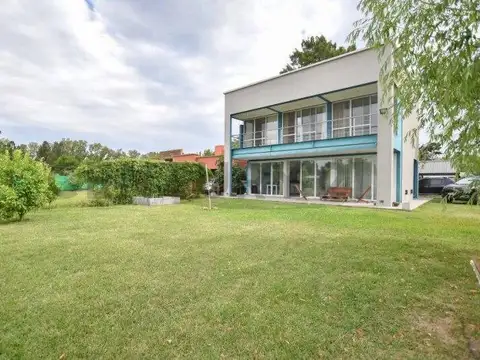 Casa en Venta en Lisandro Olmos Etcheverry, USD 149.900