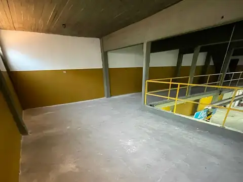 Galpon en Alquiler en Lomas del Millón, $ 2.500.000
