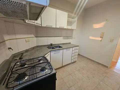 Departamento en Alquiler con 1 cocheras