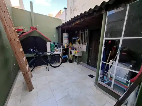 Depto Tipo Casa 4 ambientes con 2 baños