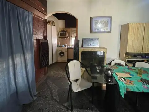 Casa 4 ambientes con 1 baño