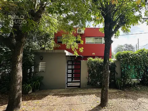 Casa en City Bell. 3 dormitorios con pileta,
