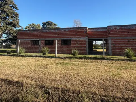 CASA EN VENTA EN PEHUAJÓ EN CONSTRUCCIÓN
