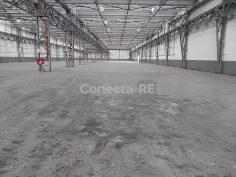 Depósito 665 m² en Alquiler - Predio Cerrado en Pergamino