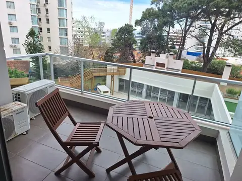 Departamento en Alquiler con 1 cocheras