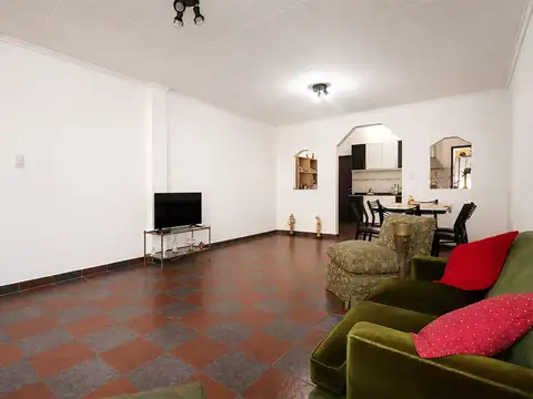 Depto Tipo Casa en Venta con 1 cocheras