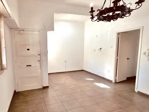 Oficina 3 ambientes con 1 baño