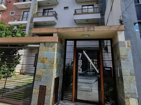 9 De Julio 700, Piso 1