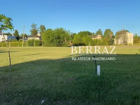 Lote venta de 803 m2 en Altos de Campo Grande Pilar