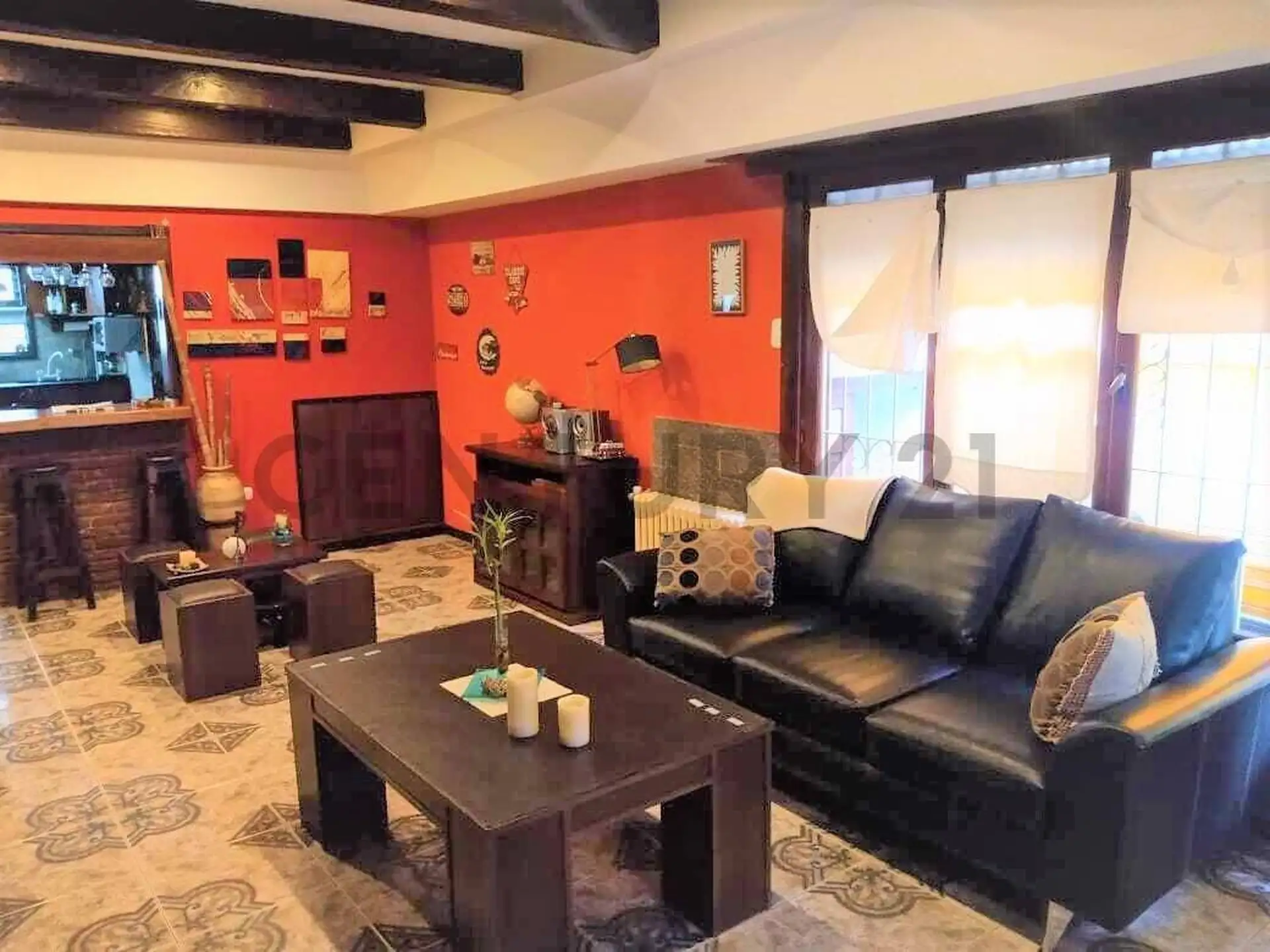 Hermoso Chalet de 5 Ambientes en Las Farolas (Parque Luro) I