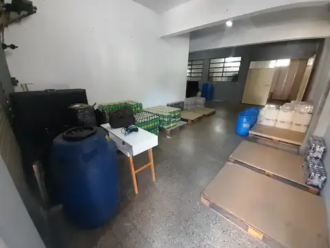 LOCAL DEPOSITO GALPON 192M2 TOT APTO VARIOS USOS