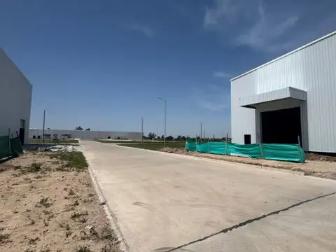 Galpon en Alquiler en 2000 Norte, USD 7.800
