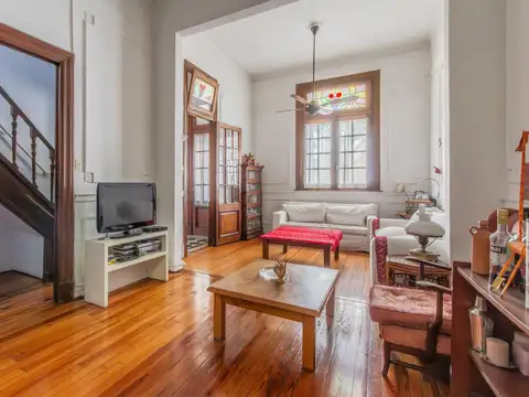 Venta Casa en Palermo Soho cerca Plaza Serrano 7 ambientes patio y terraza vista abierta