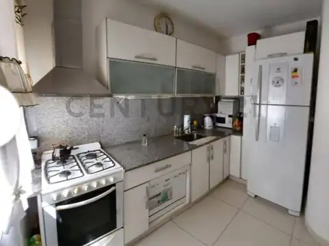 Av. de los lagos 6595 6500, Piso 0